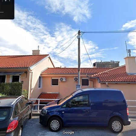 Sweet Studio Apartment Living In リエカ エクステリア 写真