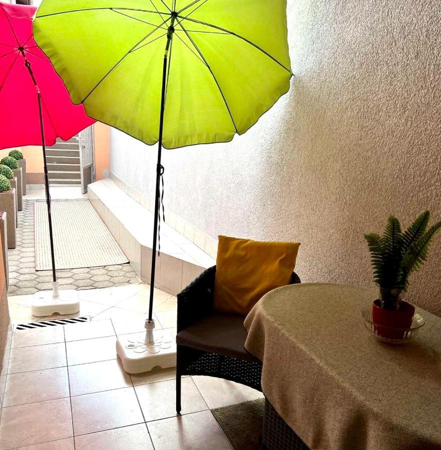 Sweet Studio Apartment Living In リエカ エクステリア 写真