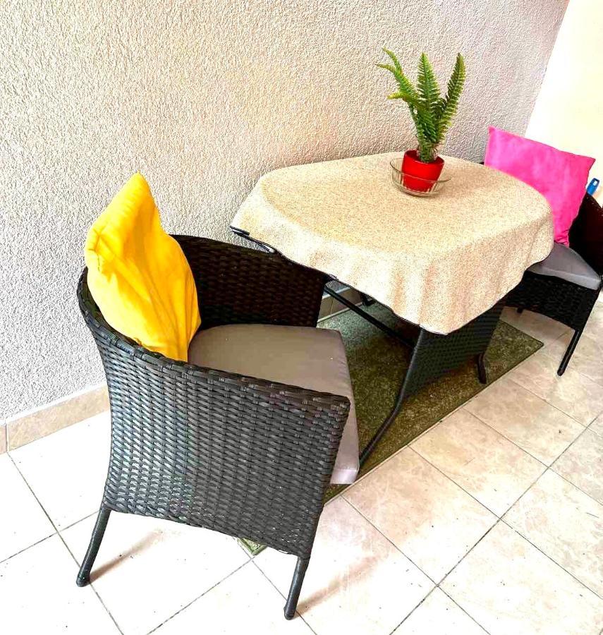 Sweet Studio Apartment Living In リエカ エクステリア 写真