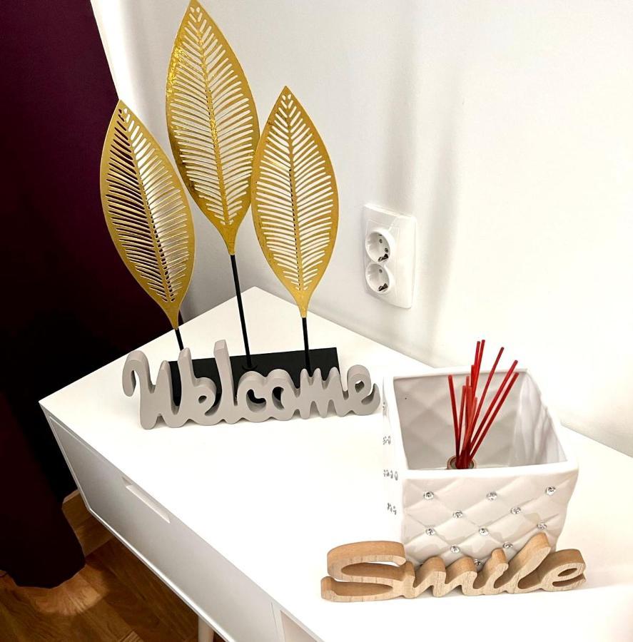 Sweet Studio Apartment Living In リエカ エクステリア 写真
