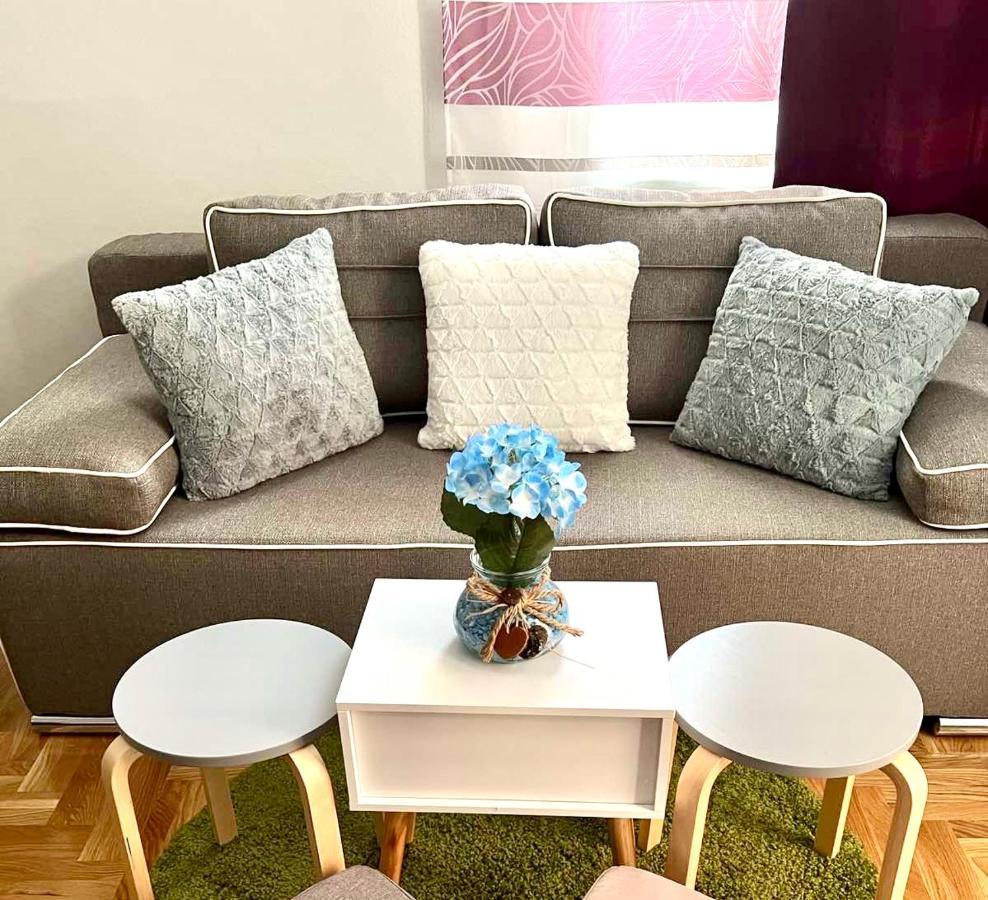 Sweet Studio Apartment Living In リエカ エクステリア 写真