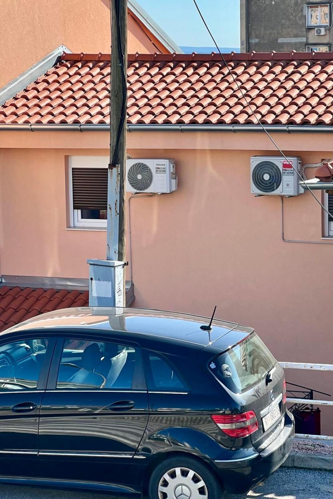Sweet Studio Apartment Living In リエカ エクステリア 写真
